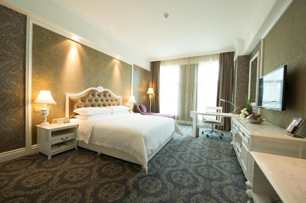 Chongqing Huachen International Hotel Экстерьер фото