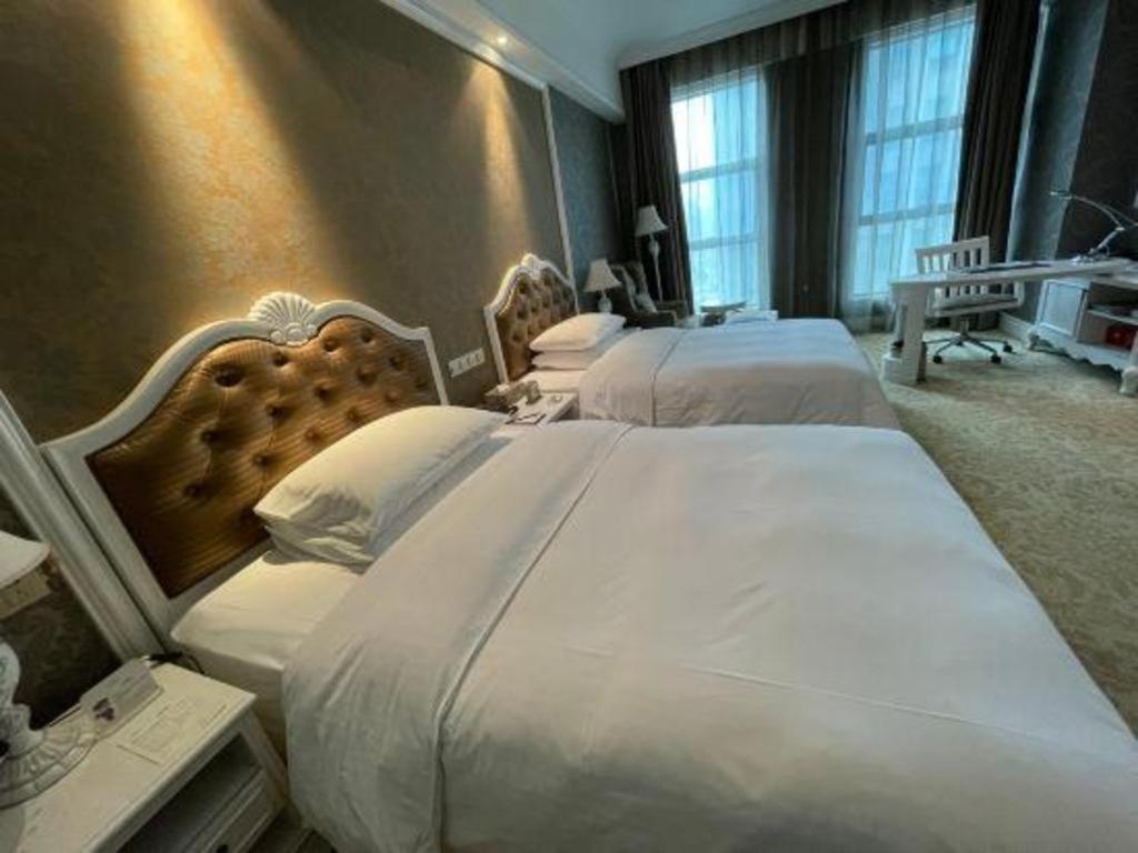 Chongqing Huachen International Hotel Экстерьер фото
