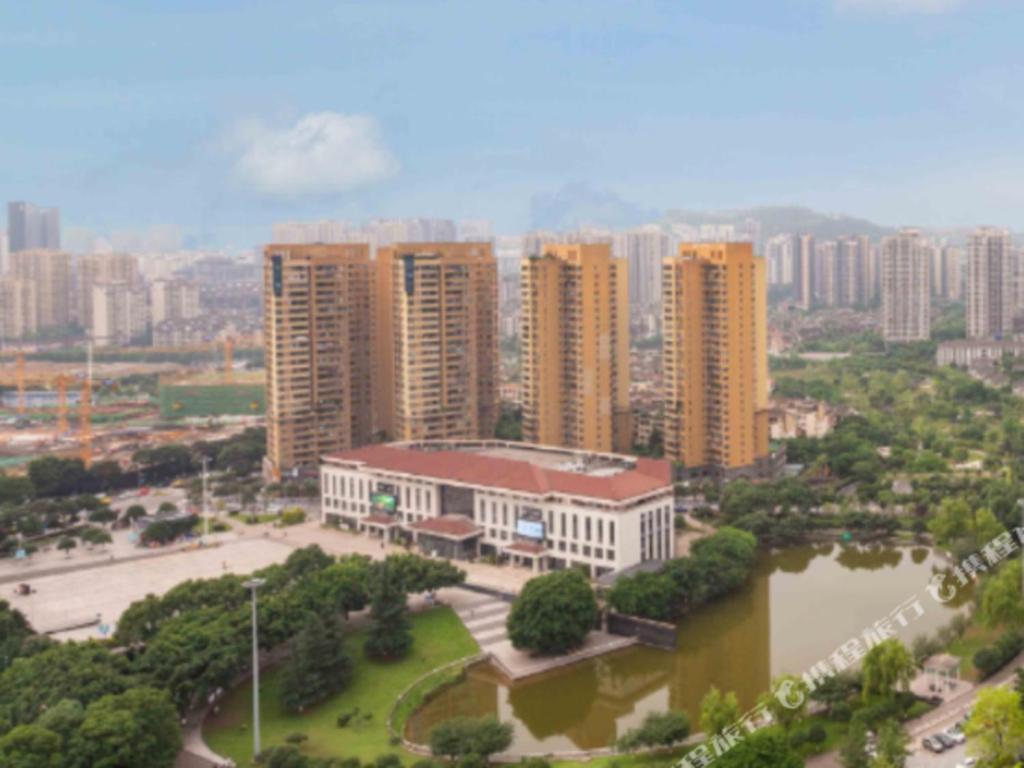 Chongqing Huachen International Hotel Экстерьер фото