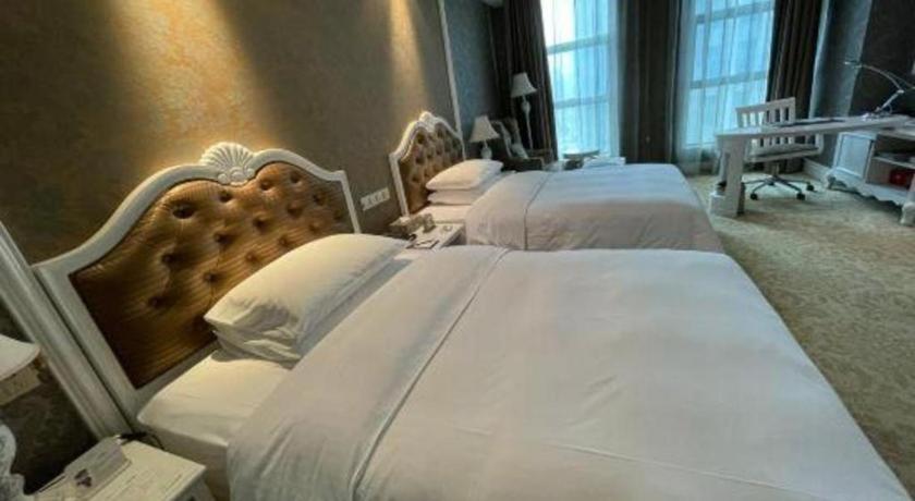 Chongqing Huachen International Hotel Экстерьер фото