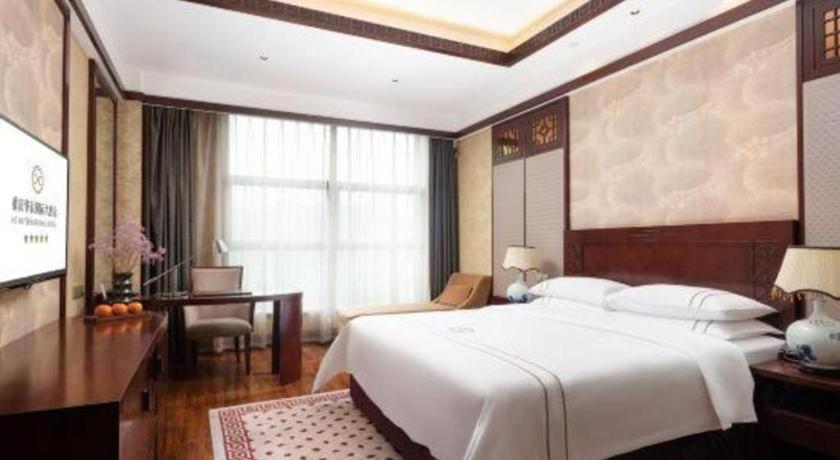 Chongqing Huachen International Hotel Экстерьер фото