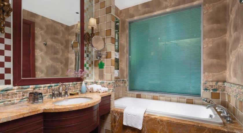 Chongqing Huachen International Hotel Экстерьер фото